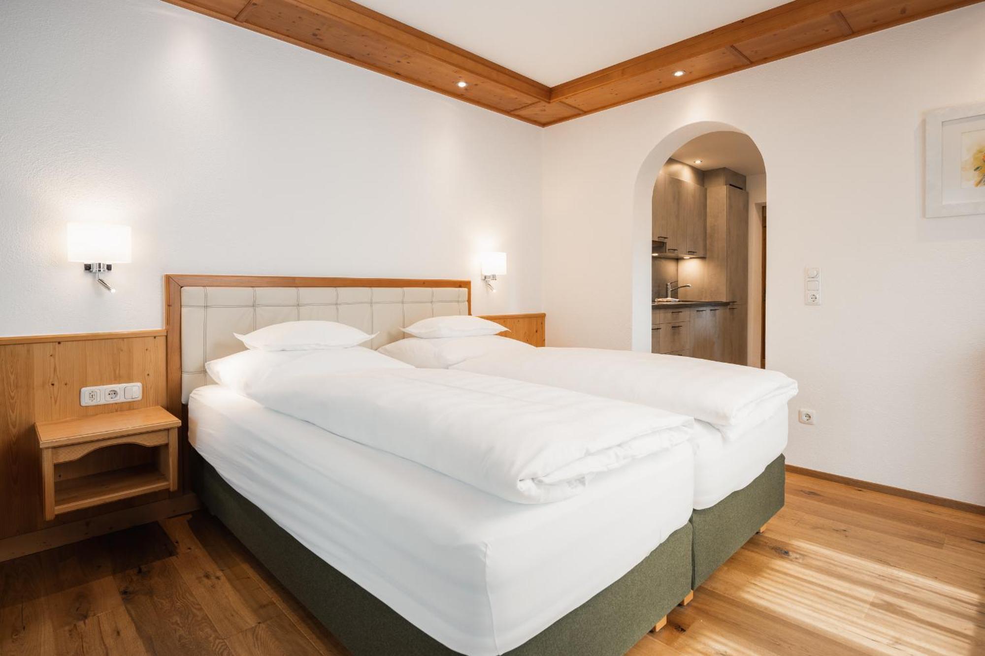 Jochum Hotel Garni Фис Номер фото