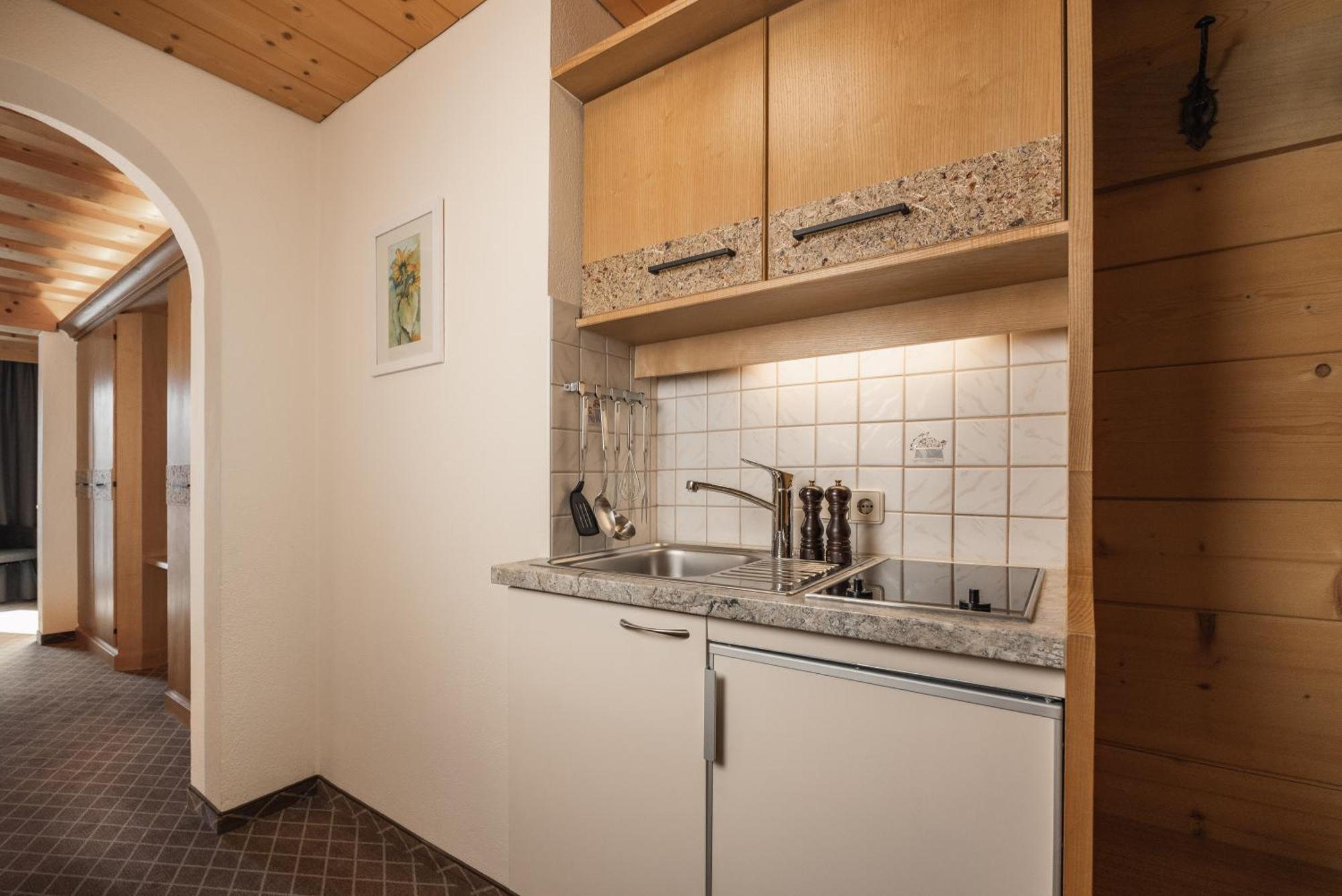 Jochum Hotel Garni Фис Экстерьер фото