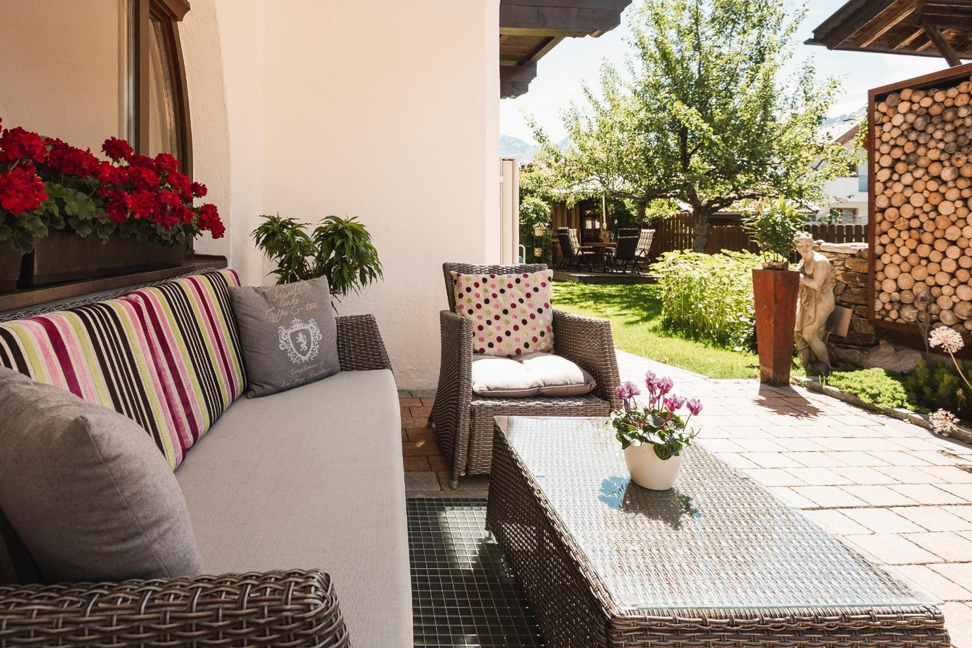 Jochum Hotel Garni Фис Экстерьер фото